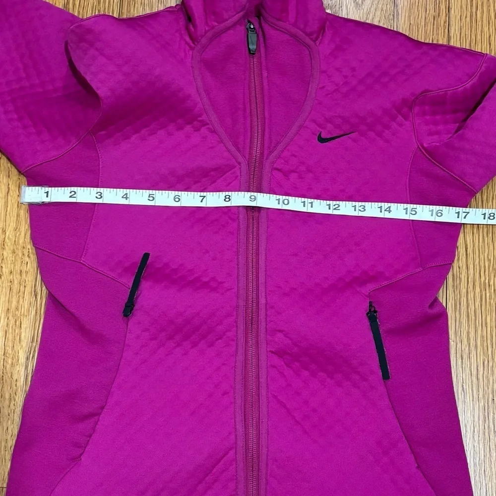 Nike Y2K fuchsia sphere thermal diamond quilted pattern zip up athletic jacket